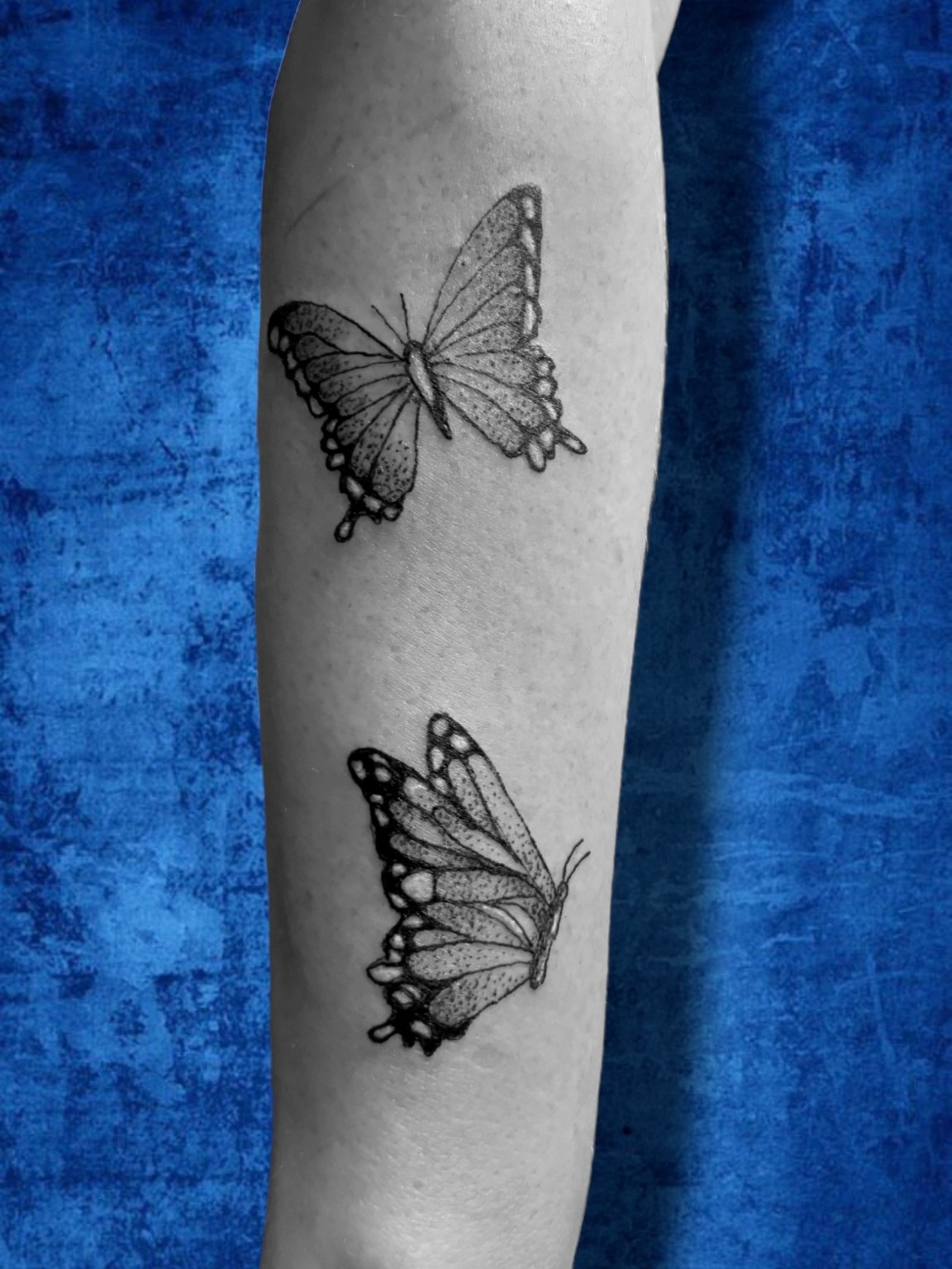 Tatouage fineline réalisé par Looping